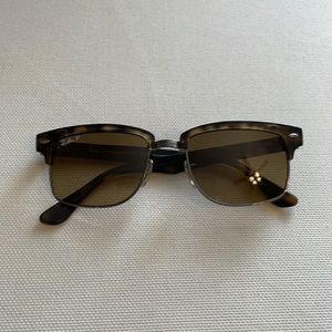 Ray-Ban Clubmaster Square RB4190 Polarized Sunglasses Matte Havana/Brown